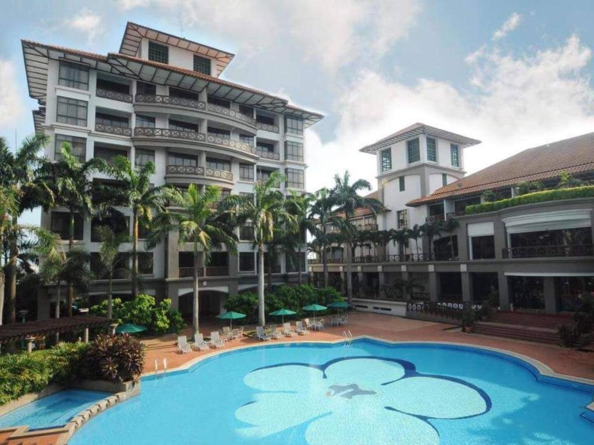 Angkasa Mahkota Hotel Malacca Exterior foto